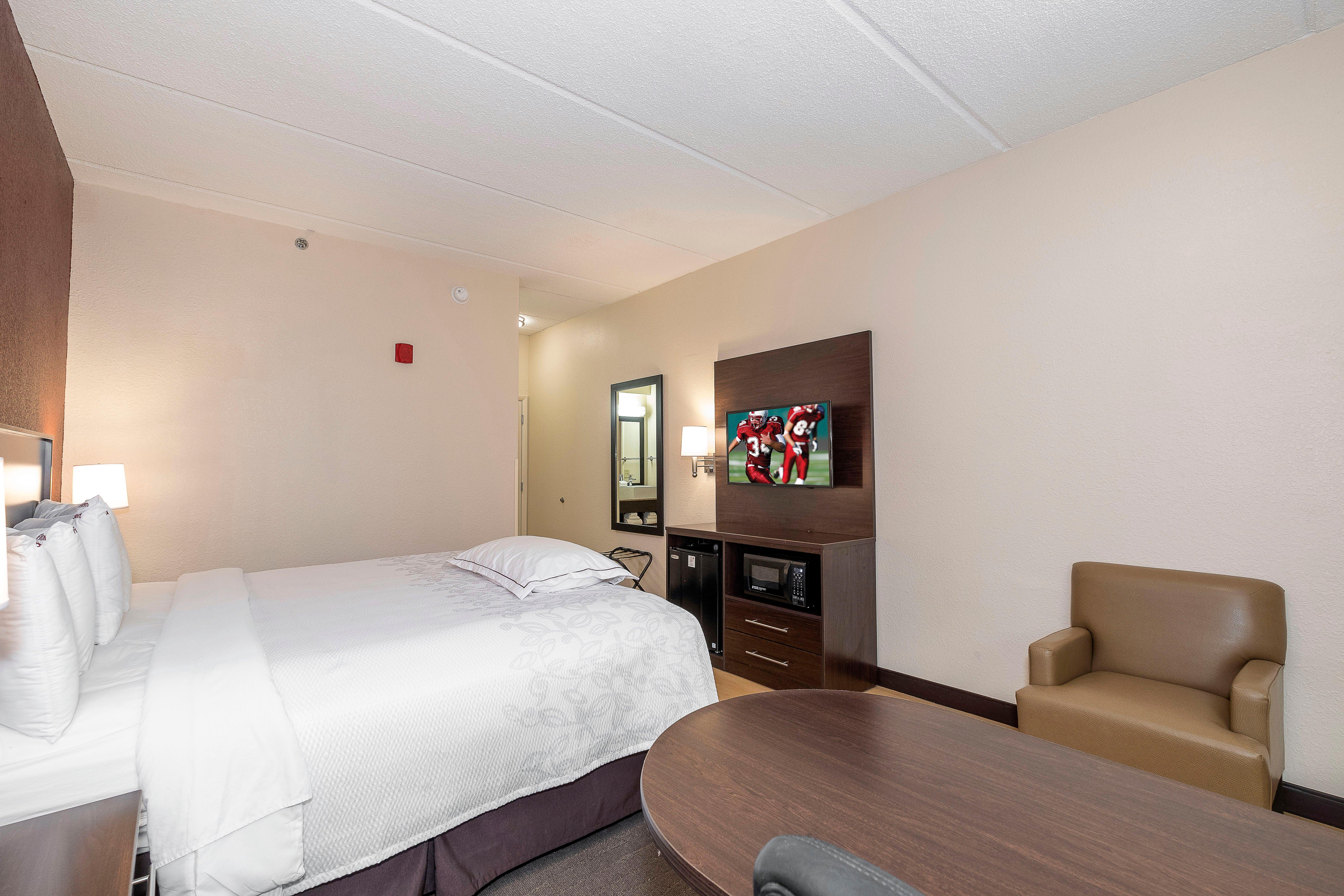 Red Roof Inn Plus+ Austin South Exterior photo